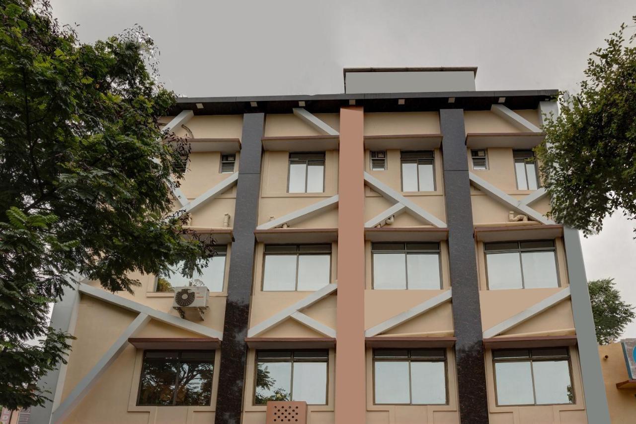 Oyo Hotel Satguru Jamshedpur Exterior foto